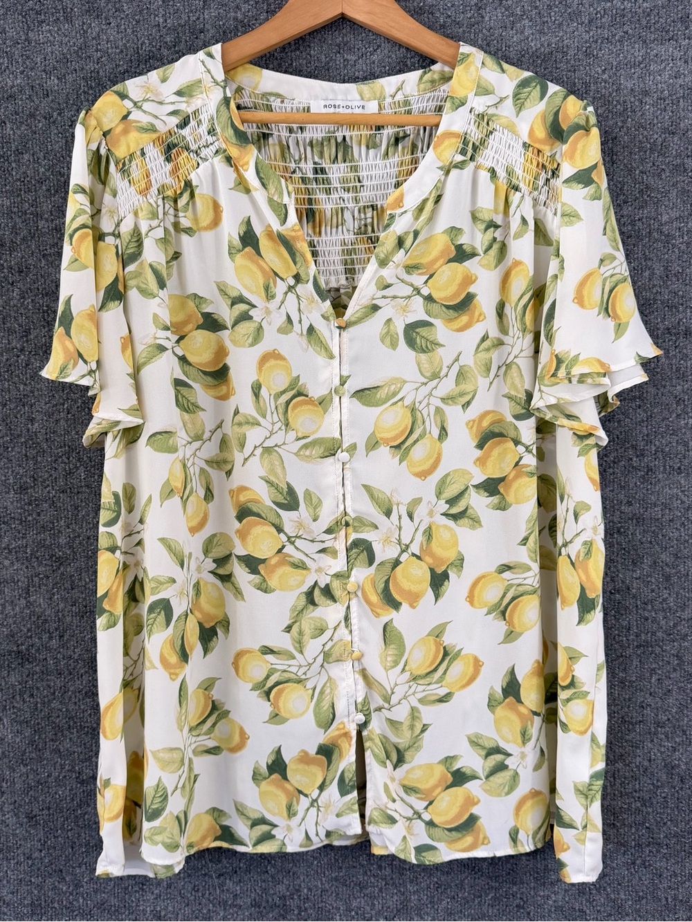 Rose + Olive Womens 2X Lemon Print Short Sleeve Top V Neck Flowy Office Casual